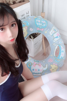 来自深渊:烈日的黄金乡
